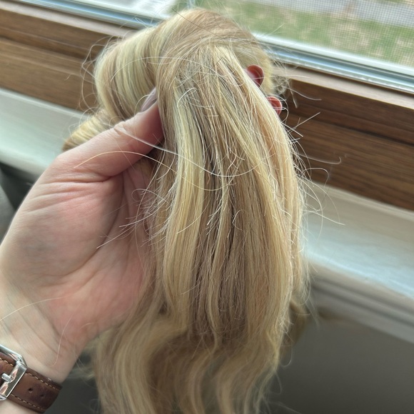 Blonde Highlight Hair Extensions - Halo Style 16 Inches- Real Hair - Picture 6 of 6